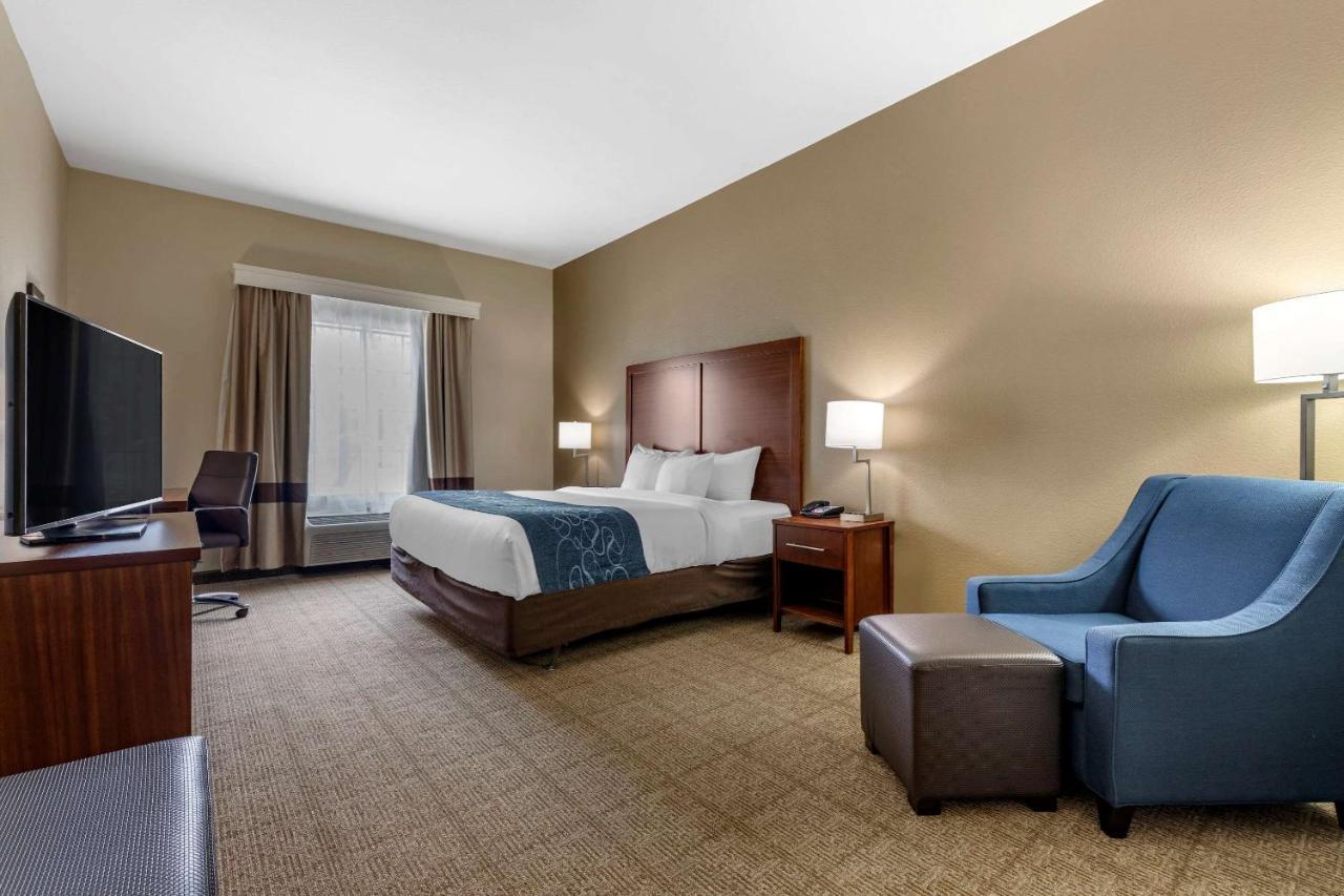 Comfort Inn & Suites Paris Bagian luar foto