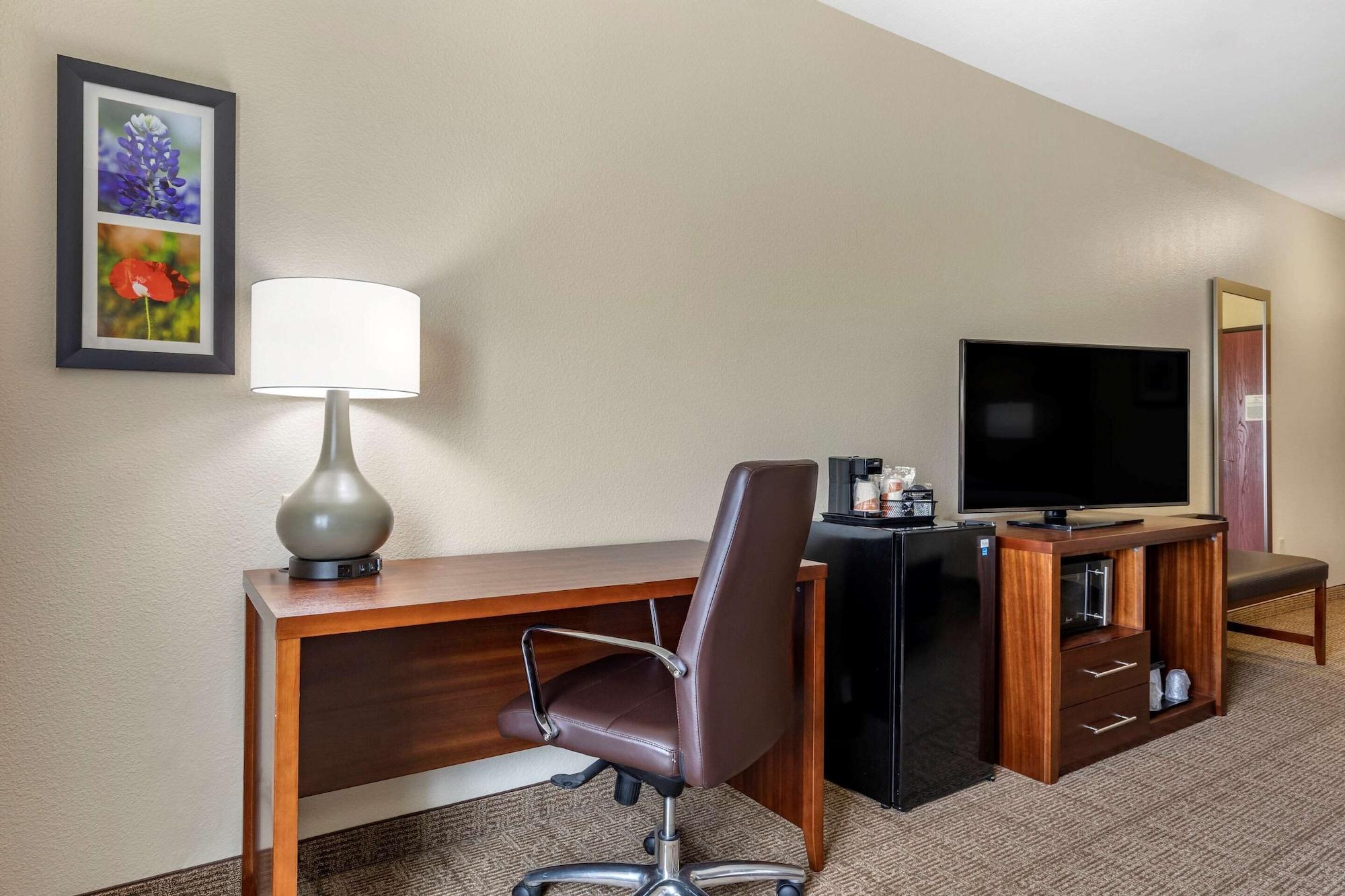 Comfort Inn & Suites Paris Bagian luar foto