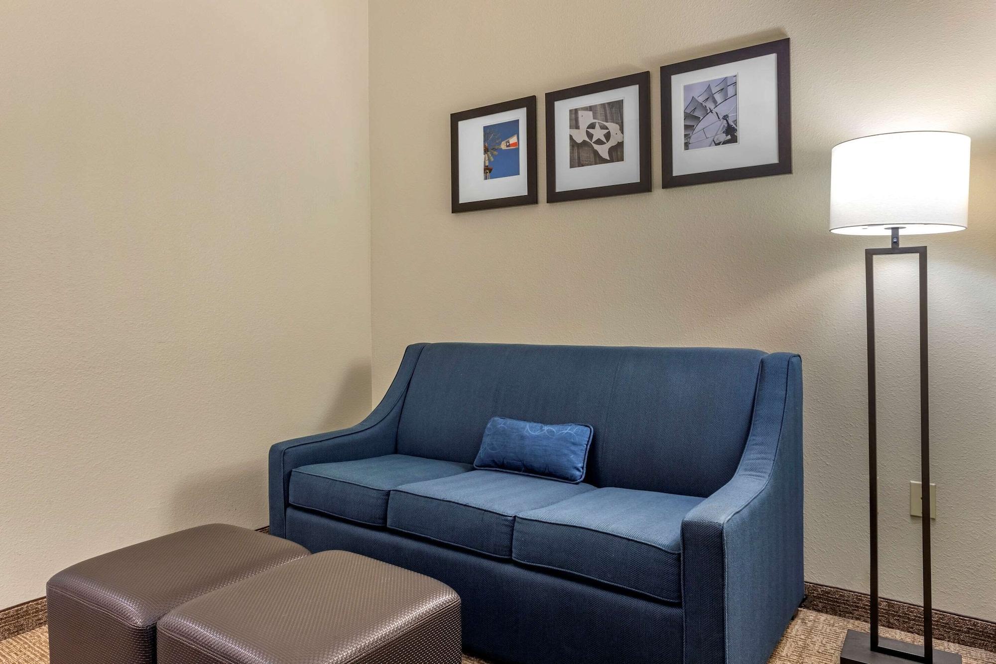 Comfort Inn & Suites Paris Bagian luar foto